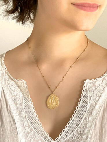 Collier médaille themis femme